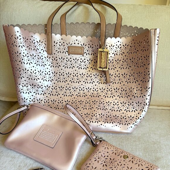 Coach Pink Tote with Matching Wristlet  and Coin Purse - Picture 1 of 6
